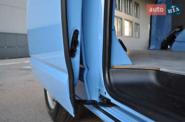 Грузовой фургон Volkswagen Transporter 2021 в 