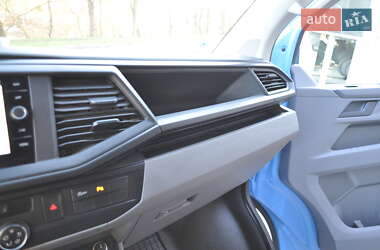 Грузовой фургон Volkswagen Transporter 2021 в 