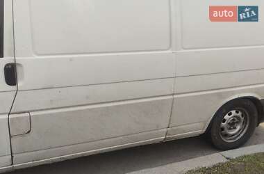 Вантажний фургон Volkswagen Transporter 2003 в 