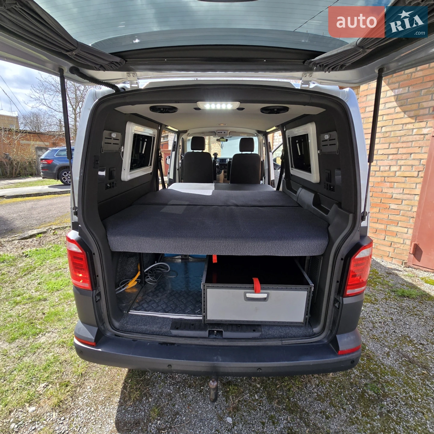 2019 Volkswagen Transporter - мініатюра 9