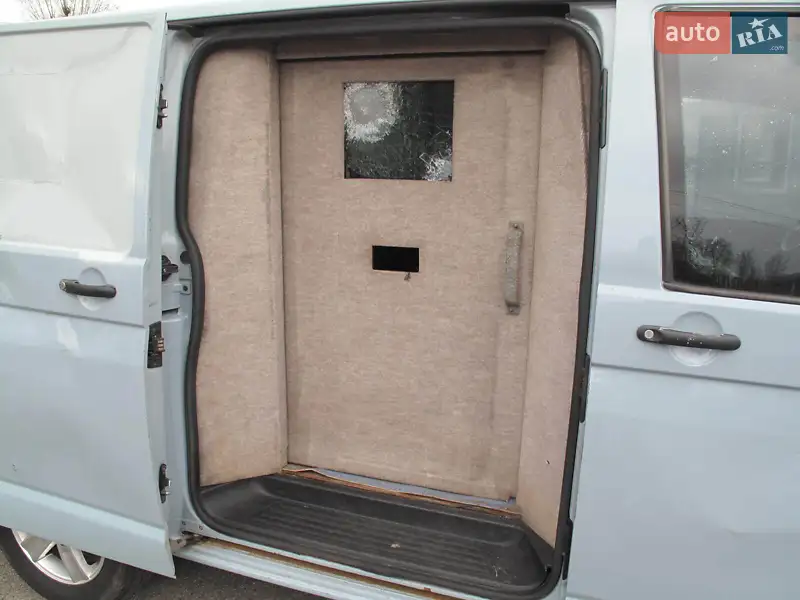 Грузопассажирский фургон Volkswagen Transporter 2004 в 