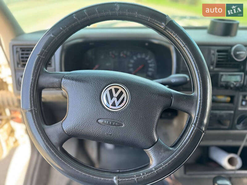 Мінівен Volkswagen Transporter 2000 в Києві