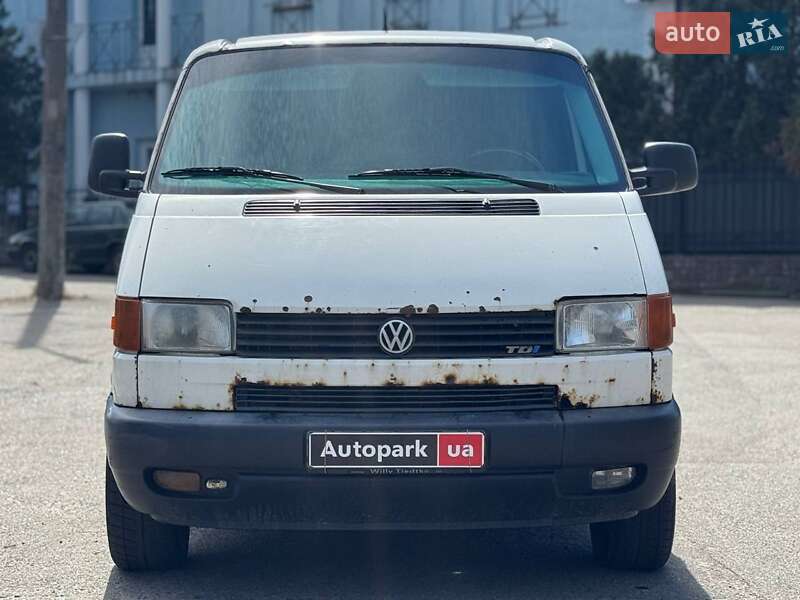 Мінівен Volkswagen Transporter 2000 в Києві