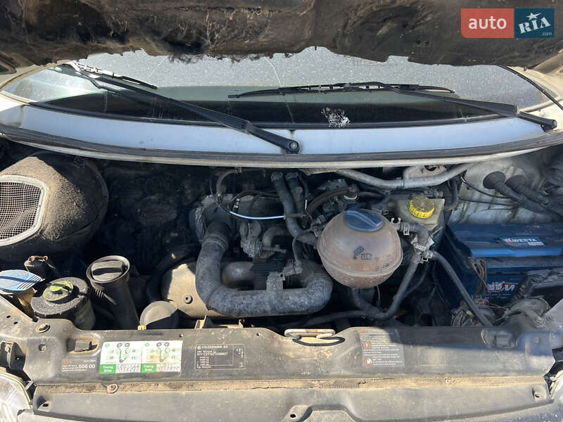 Мінівен Volkswagen Transporter 2001 в Сумах
