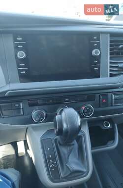 Минивэн Volkswagen Transporter 2019 в 