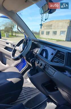 Минивэн Volkswagen Transporter 2019 в 