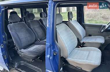 Минивэн Volkswagen Transporter 2000 в 
