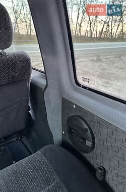 Минивэн Volkswagen Transporter 2000 в 