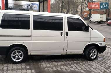 Минивэн Volkswagen Transporter 2000 в 
