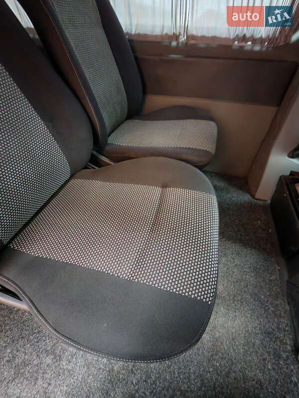 Минивэн Volkswagen Transporter 2007 в Ужгороде