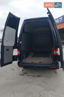 Грузовой фургон Volkswagen Transporter 2012 в 