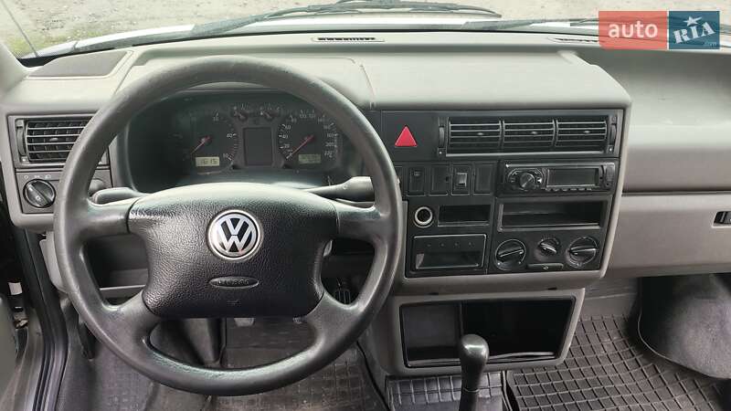 Мінівен Volkswagen Transporter 2003 в Кам'янському