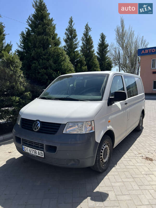 Минивэн Volkswagen Transporter 2004 в 
