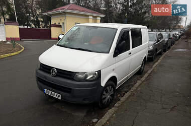 Минивэн Volkswagen Transporter 2010 в 