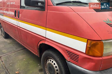 Грузовой фургон Volkswagen Transporter 2001 в 