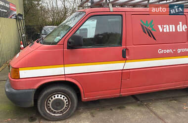 Грузовой фургон Volkswagen Transporter 2001 в 