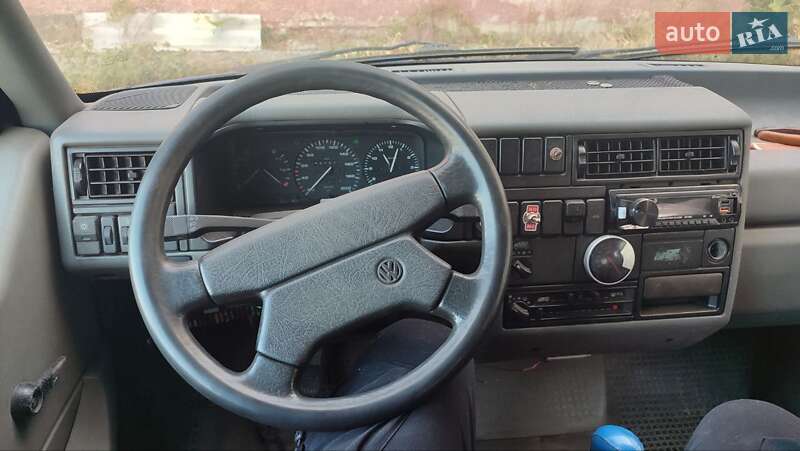 Минивэн Volkswagen Transporter 1991 в Сумах
