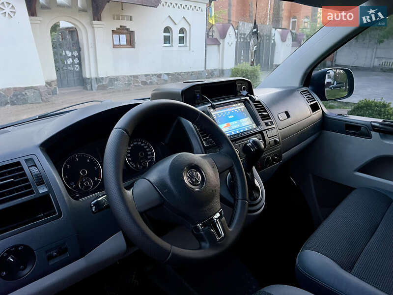 Минивэн Volkswagen Transporter 2012 в Киеве