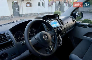Мінівен Volkswagen Transporter 2012 в 