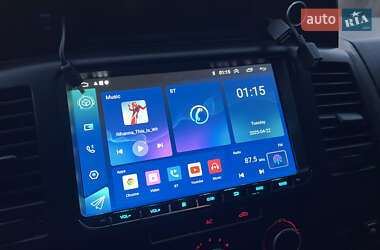 Мінівен Volkswagen Transporter 2012 в 