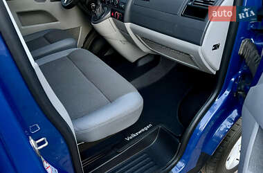 Мінівен Volkswagen Transporter 2012 в 