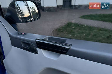 Мінівен Volkswagen Transporter 2012 в 