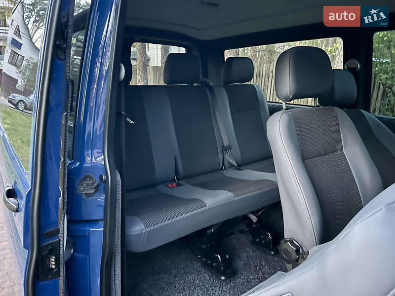 Минивэн Volkswagen Transporter 2012 в Киеве