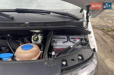 Грузовой фургон Volkswagen Transporter 2015 в 