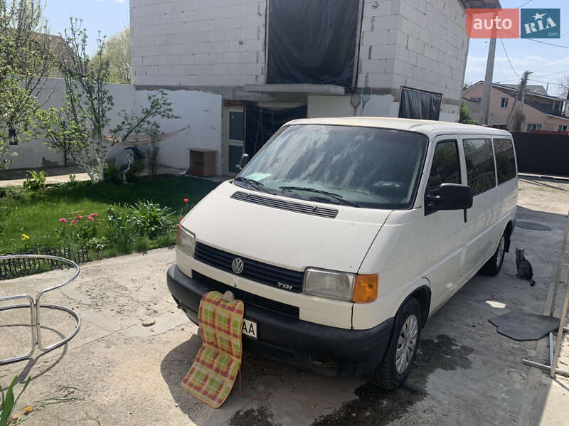 Минивэн Volkswagen Transporter 2001 в 