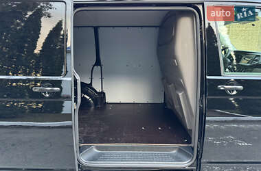 Вантажний фургон Volkswagen Transporter 2021 в 