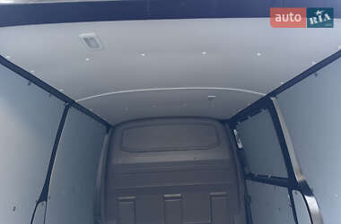 Вантажний фургон Volkswagen Transporter 2021 в 