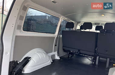 Минивэн Volkswagen Transporter 2015 в 
