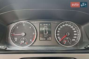 Минивэн Volkswagen Transporter 2015 в 