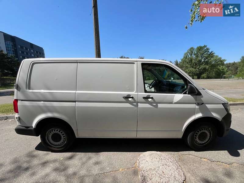 Грузовой фургон Volkswagen Transporter 2018 в Киеве