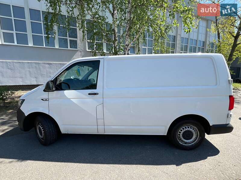 Грузовой фургон Volkswagen Transporter 2018 в Киеве