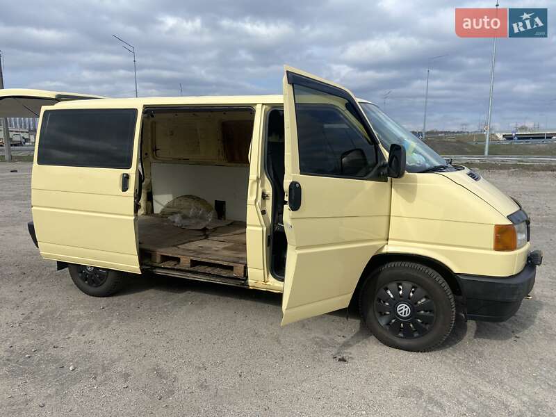 Грузовой фургон Volkswagen Transporter 1991 в 