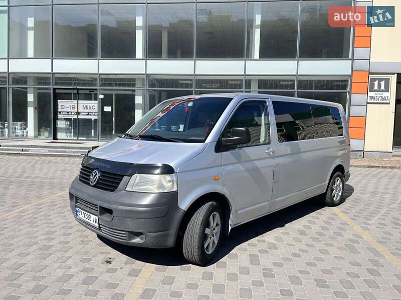 Минивэн Volkswagen Transporter 2004 в 