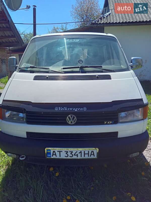 Мінівен Volkswagen Transporter 2000 в 