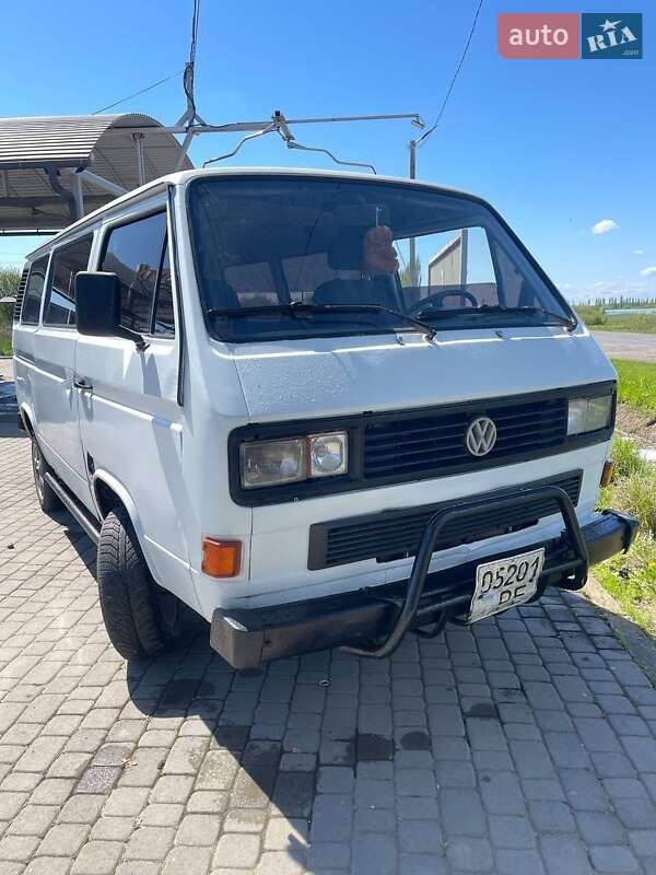 Минивэн Volkswagen Transporter 1990 в 