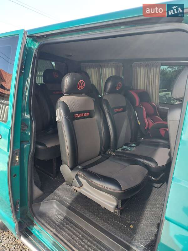 Минивэн Volkswagen Transporter 2004 в Стрые