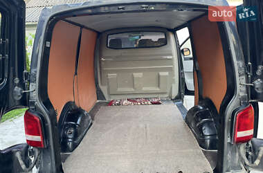 Грузовой фургон Volkswagen Transporter 2011 в 