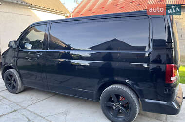 Грузовой фургон Volkswagen Transporter 2011 в 