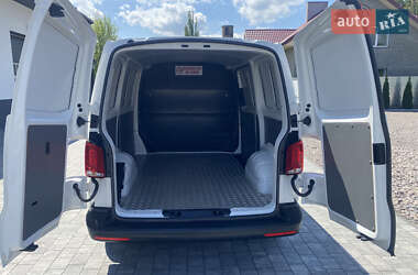 Грузовой фургон Volkswagen Transporter 2021 в 