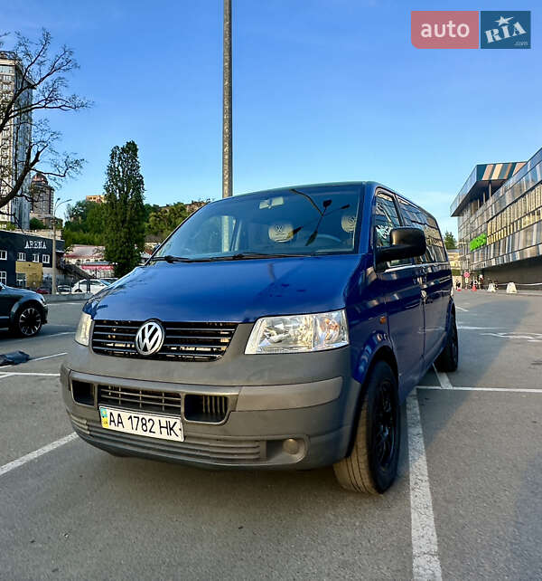 Мінівен Volkswagen Transporter 2003 в 