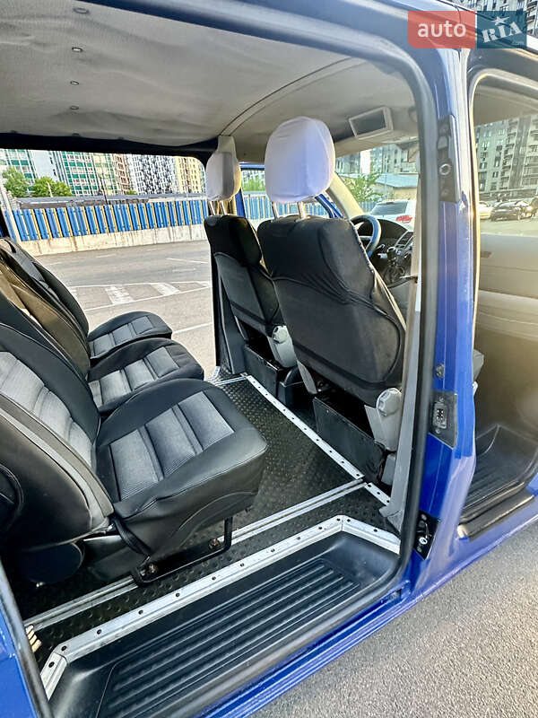 Минивэн Volkswagen Transporter 2003 в Киеве