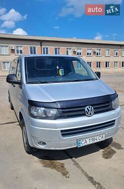 Вантажний фургон Volkswagen Transporter 2013 в Жашківу