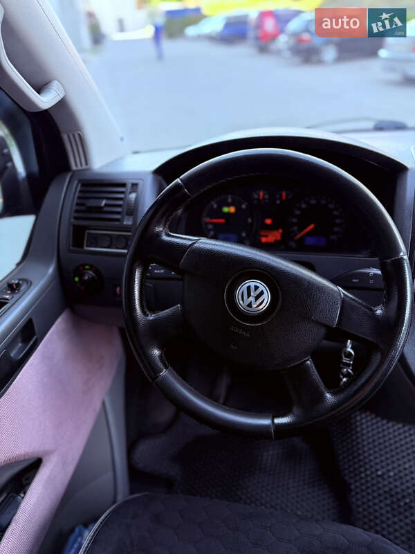 Минивэн Volkswagen Transporter 2009 в Черновцах