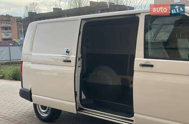 Грузовой фургон Volkswagen Transporter 2017 в 