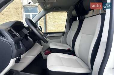 Грузовой фургон Volkswagen Transporter 2017 в 