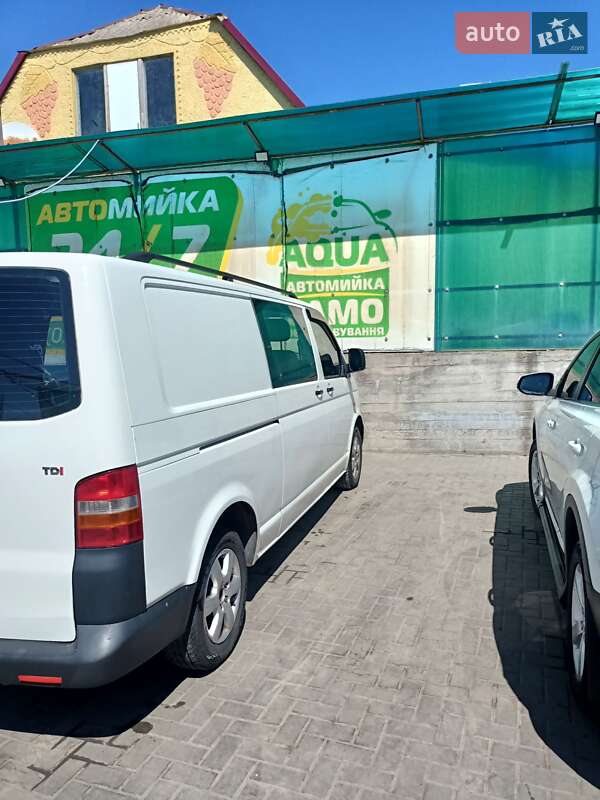 Мінівен Volkswagen Transporter 2006 в Миколаєві